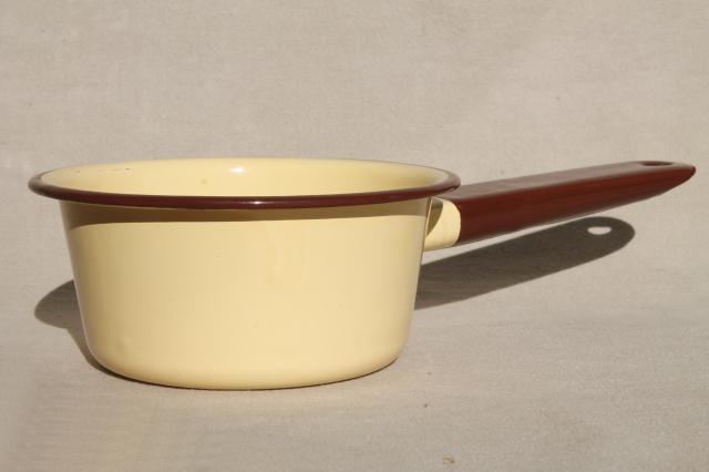 photo of vintage yellow enamelware saucepans, never used enamel pots & pans set #7