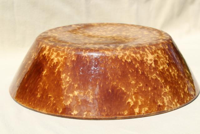 photo of vintage yellow ware brown spongeware milk pan, antique Bennington Rockingham glaze pottery #2