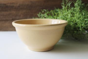 vintage yellow ware stoneware mixing bowl, Robinson Ransbottom pottery Roseville Ohio 