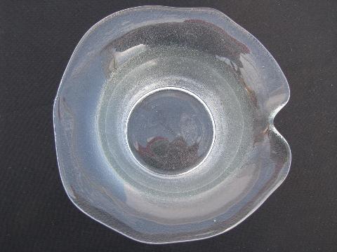 photo of water lily glass vase, mod shape #2