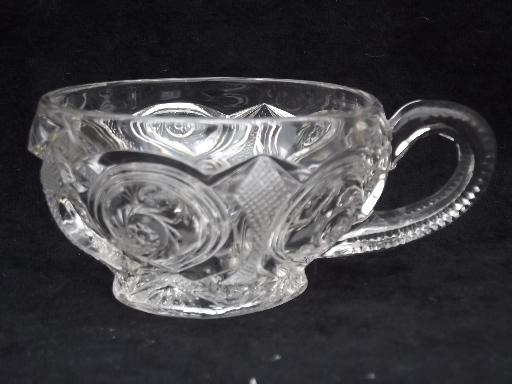 photo of wheel star pattern pressed glass punch cups, antique EAPG vintage #2