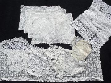 catalog photo of white and ivory lace table runners, placemats, doilies, vintage linens lot