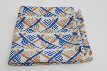 catalog photo of whole sack feedsack vintage cotton fabric, brush stroke print in blue & buff on white