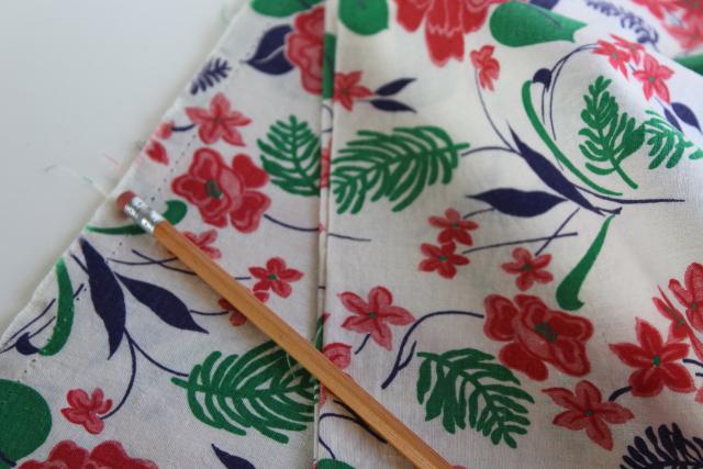 photo of woodland wild flowers print cotton feed sack fabric, 1940s 50s vintage #1