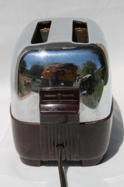 photo of working 1950s vintage GE two slice toaster, brown bakelite & shiny silver chrome #6