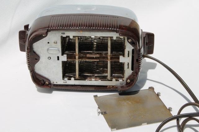 photo of working 1950s vintage GE two slice toaster, brown bakelite & shiny silver chrome #11