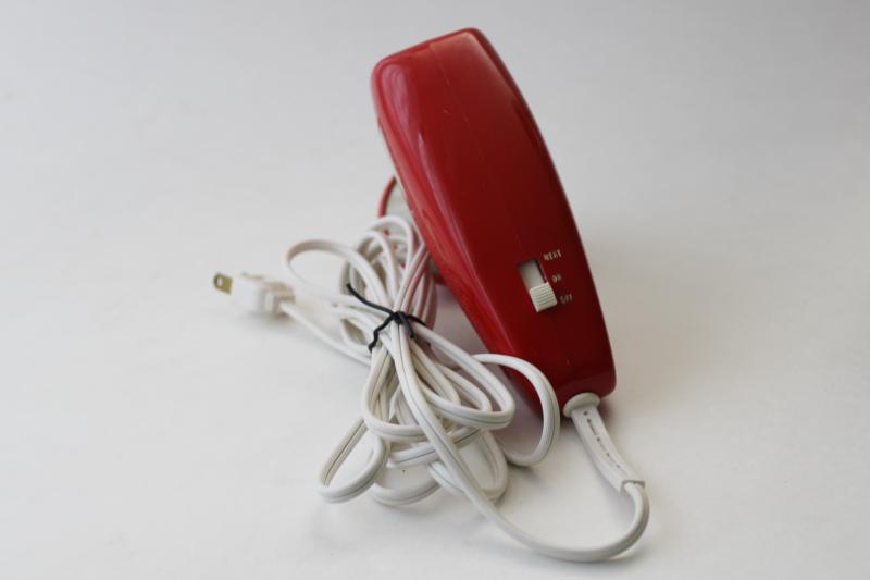 photo of working vintage Oster Infra-Red electric massager w/ heat, retro red plastic #2