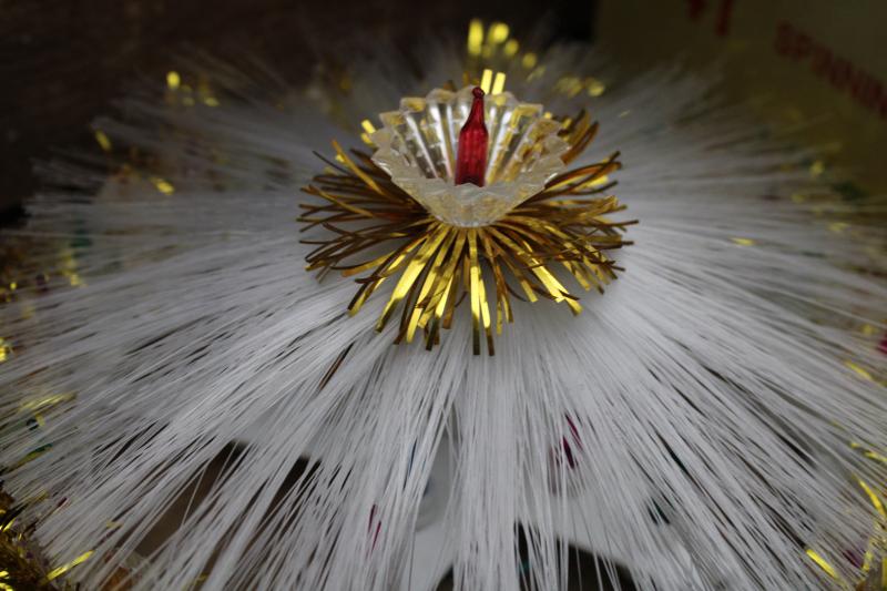 photo of working vintage Renown Christmas lights tree topper star spinning colors 1970s Taiwan #2