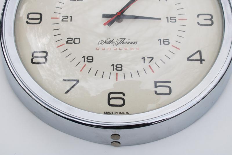 photo of working vintage industrial wall clock, Seth Thomas Quartz Manager retro chrome clock, made in USA #7