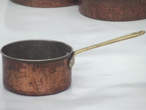 photo of worn old copper pots & pans, vintage copper stockpot, saucepans lot #6