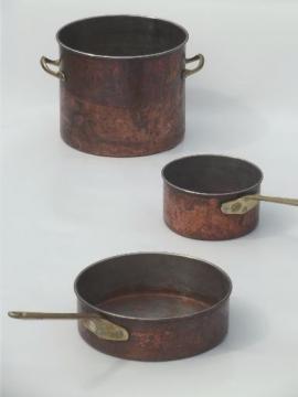 catalog photo of worn old copper pots & pans, vintage copper stockpot, saucepans lot