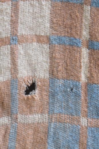 photo of worn vintage camp blankets, primitive rustic faded indian blanket colors  #2