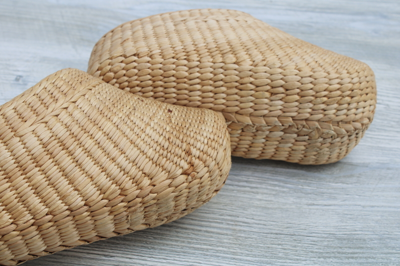 photo of woven straw clogs natural rattan, simple slipper shoes Indonesia traditional hand craft #4