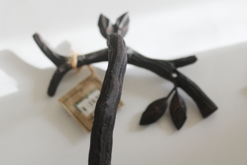 photo of wrought metal bathroom hardware, nature theme leaves & branches towel rod, wall mount ring towel holders  #6