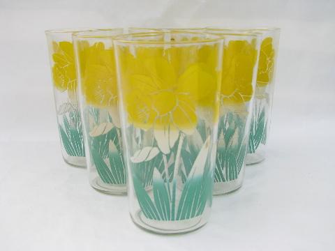 photo of yellow daffodils, vintage kitchen glass pitcher & glasses set, 6 swanky swigs tumblers #3