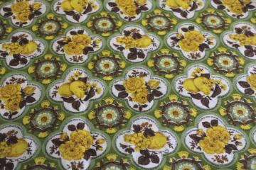 catalog photo of yellow roses w/ green vintage print cotton feedsack weave fabric 36 wide