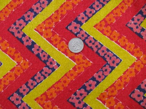 photo of zig-zag print retro mod vintage cotton terry cloth fabric #1